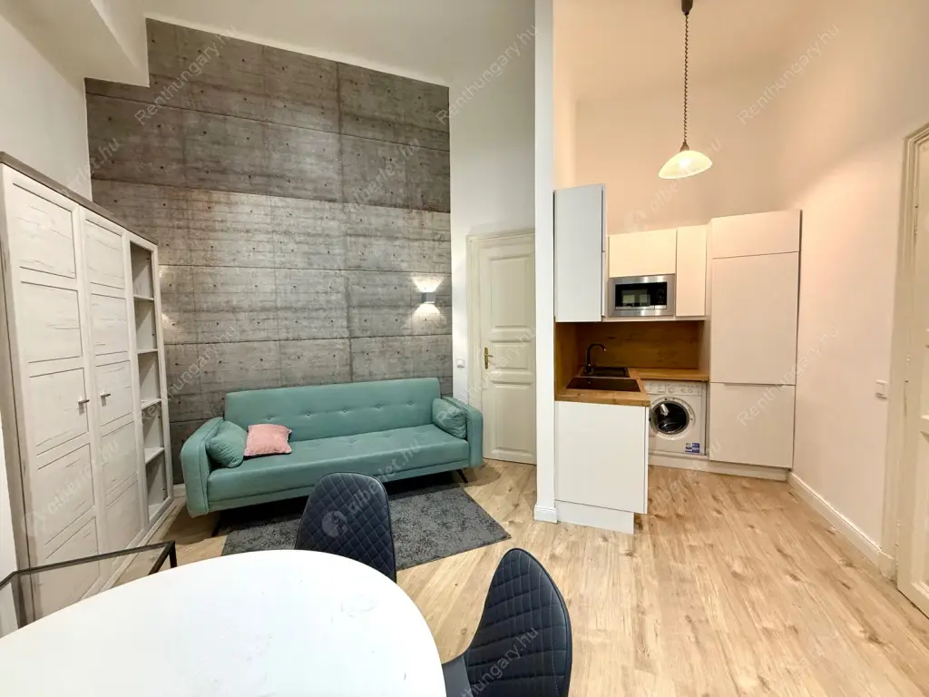 Kiadó albérlet 210000 Ft/hó áron: Budapest, VI. kerület  Bajcsy-Zsilinszky út. Mérete: 28 nm, 1 szobás | Alberlet.hu - 6595237