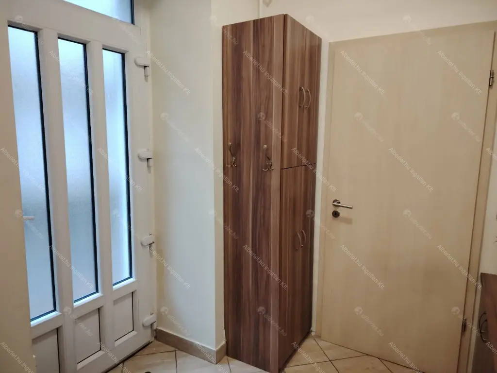 Kiadó albérlet 320000 Ft/hó áron: Budapest, VI. kerület  Bajcsy-Zsilinszky út. Mérete: 55 nm, 3 szobás | Alberlet.hu - 6660688