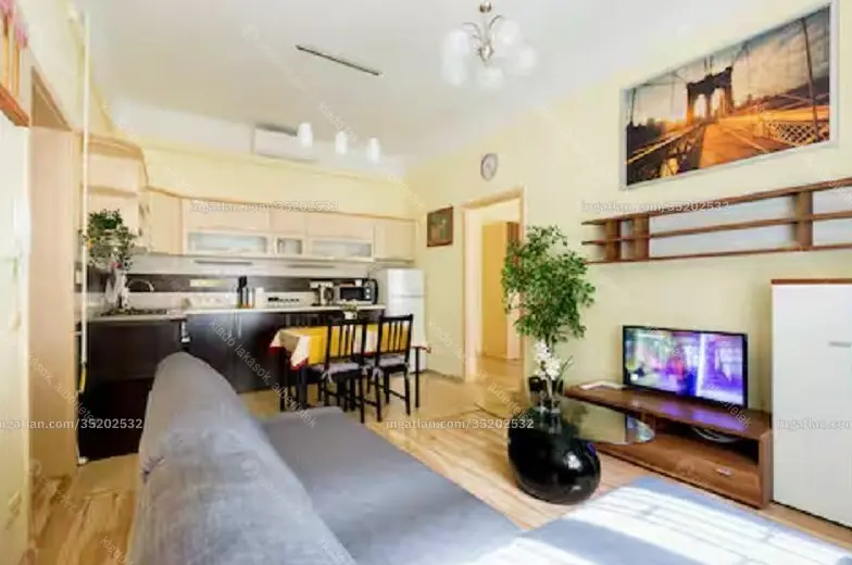 Kiadó albérlet 320000 Ft/hó áron: Budapest, VI. kerület  Bajcsy-Zsilinszky út. Mérete: 55 nm, 3 szobás | Alberlet.hu - 6647637