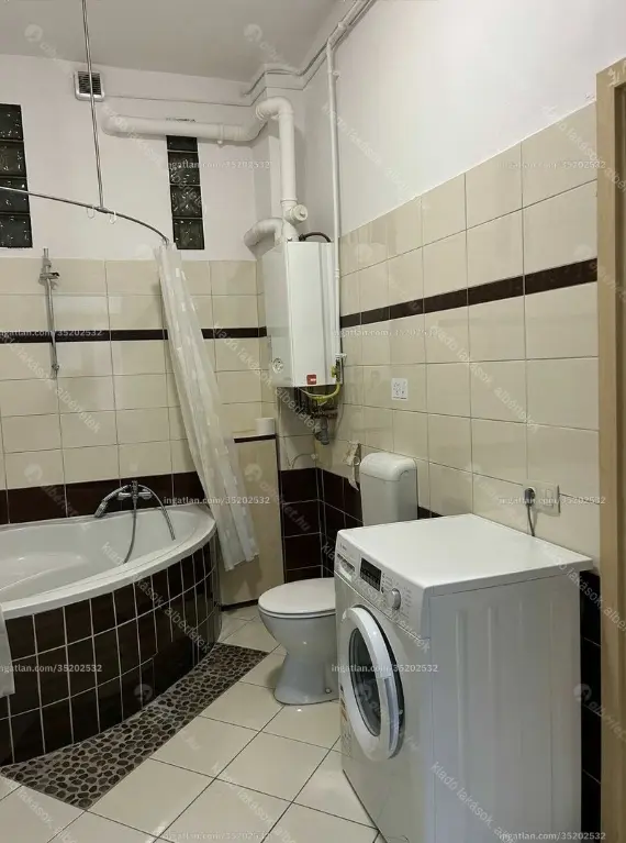 Kiadó albérlet 320000 Ft/hó áron: Budapest, VI. kerület  Bajcsy-Zsilinszky út. Mérete: 55 nm, 3 szobás | Alberlet.hu - 6647647