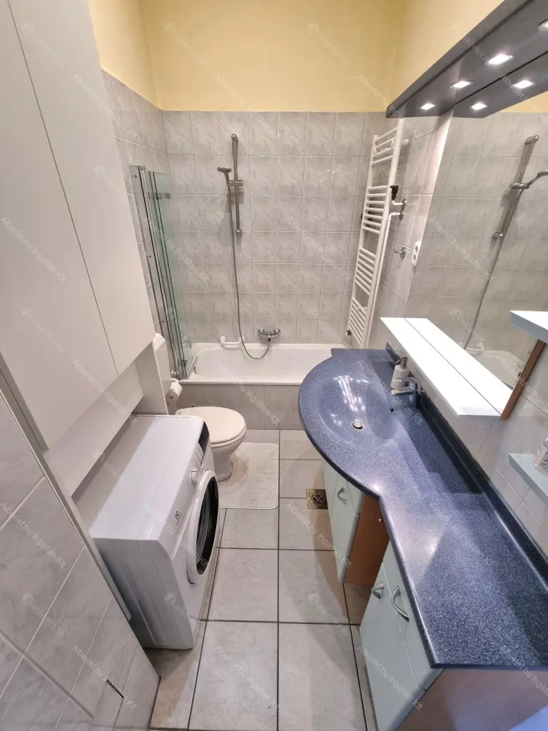 Kiadó albérlet 539000 Ft/hó áron: Budapest, VI. kerület  Bajcsy-Zsilinszky út. Mérete: 65 nm, 2 szobás | Alberlet.hu - 6654399