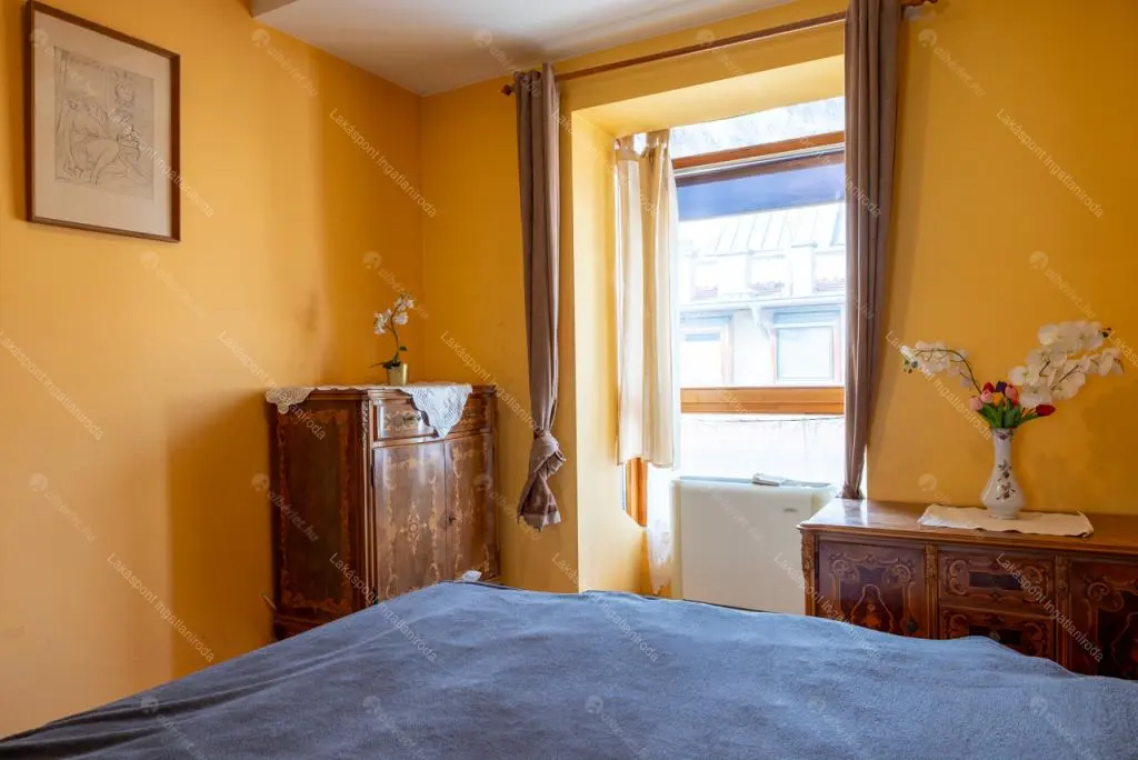 Kiadó albérlet 299000 Ft/hó áron: Budapest, VI. kerület  Bajcsy-Zsilinszky út. Mérete: 72 nm, 3 szobás | Alberlet.hu - 6664168