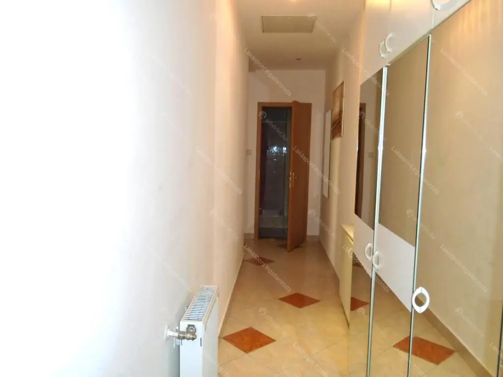 Kiadó albérlet 299000 Ft/hó áron: Budapest, VI. kerület  Bajcsy-Zsilinszky út. Mérete: 72 nm, 3 szobás | Alberlet.hu - 6664198