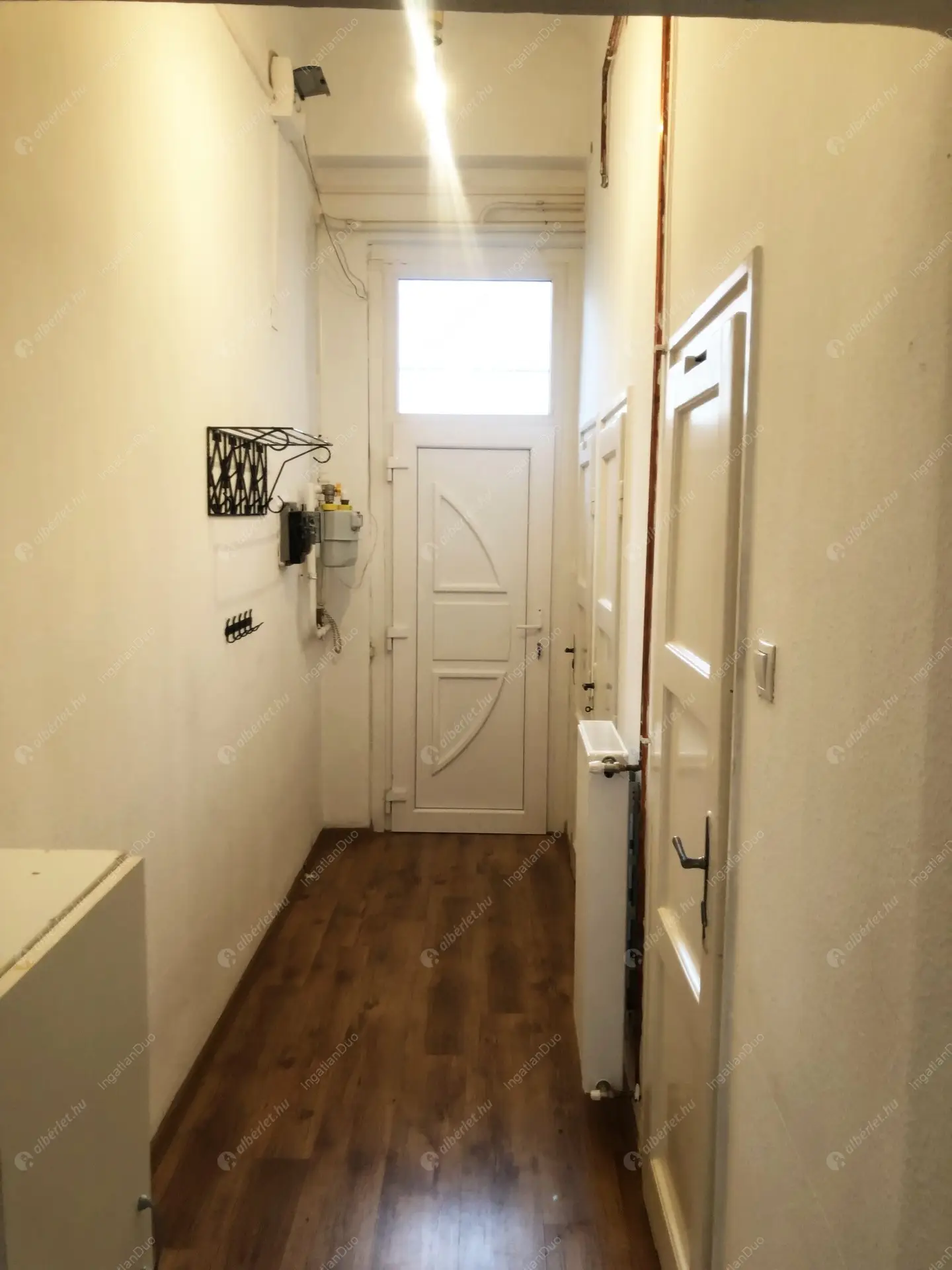 Kiadó albérlet 180000 Ft/hó áron: Budapest, VI. kerület  Bajnok utca. Mérete: 32 nm, 1 szobás | Alberlet.hu - 5902583