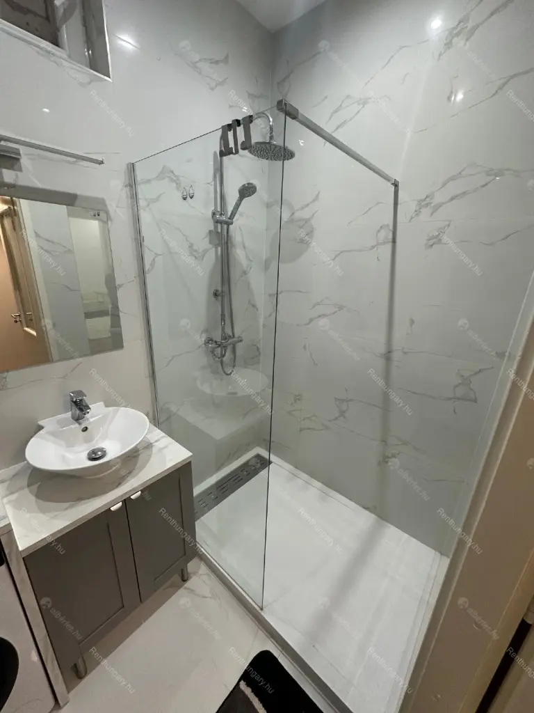 Kiadó albérlet 220000 Ft/hó áron: Budapest, VI. kerület  Bajnok utca. Mérete: 34 nm, 1 szobás | Alberlet.hu - 6652201