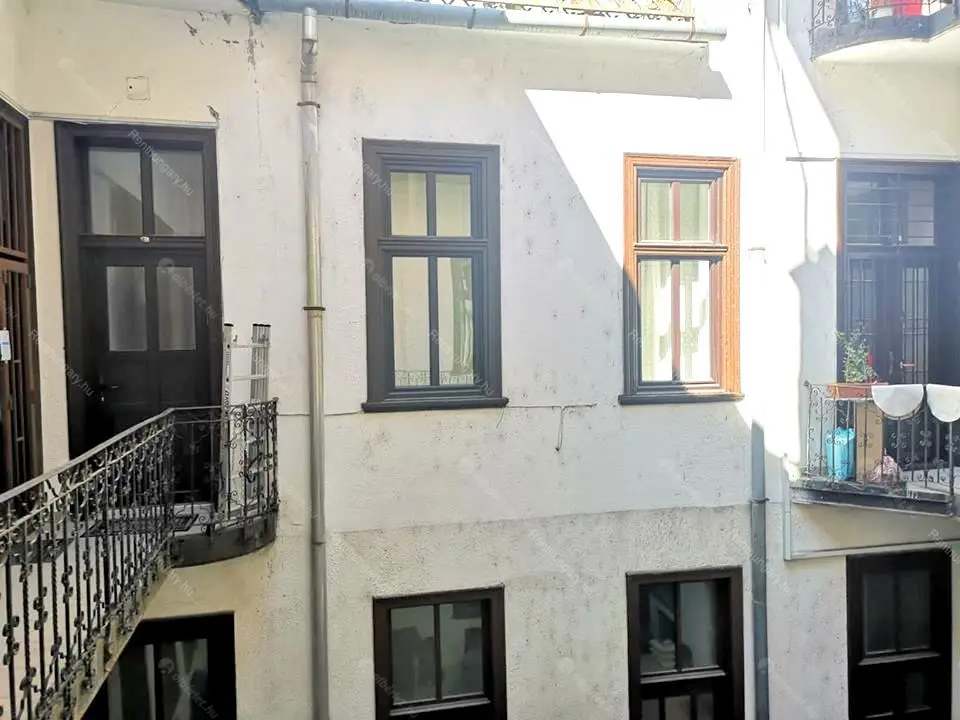 Kiadó albérlet 249000 Ft/hó áron: Budapest, VI. kerület  Bajnok utca. Mérete: 43 nm, 1 szobás | Alberlet.hu - 6654630