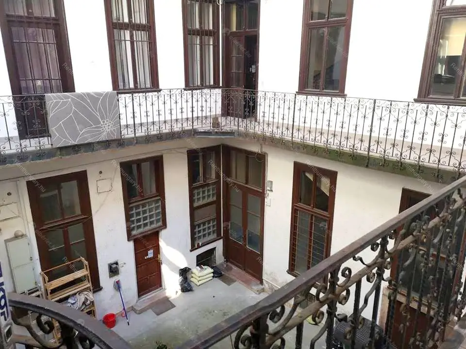 Kiadó albérlet 249000 Ft/hó áron: Budapest, VI. kerület  Bajnok utca. Mérete: 43 nm, 1 szobás | Alberlet.hu - 6654631