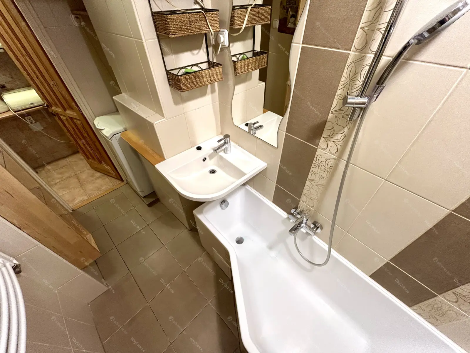 Kiadó albérlet 220000 Ft/hó áron: Budapest, VI. kerület  Bajnok utca. Mérete: 52 nm, 1 szobás | Alberlet.hu - 6670737