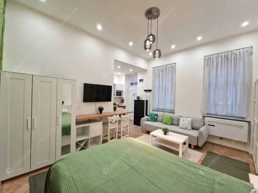 Kiadó albérlet 220000 Ft/hó áron: Budapest, VI. kerület  Bajza utca. Mérete: 28 nm, 1 szobás | Alberlet.hu - 6578409