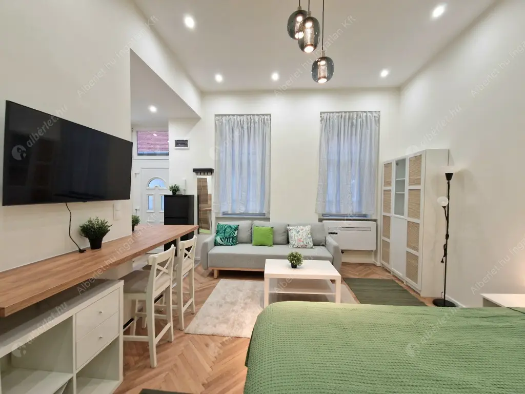 Kiadó albérlet 220000 Ft/hó áron: Budapest, VI. kerület  Bajza utca. Mérete: 28 nm, 1 szobás | Alberlet.hu - 6578410