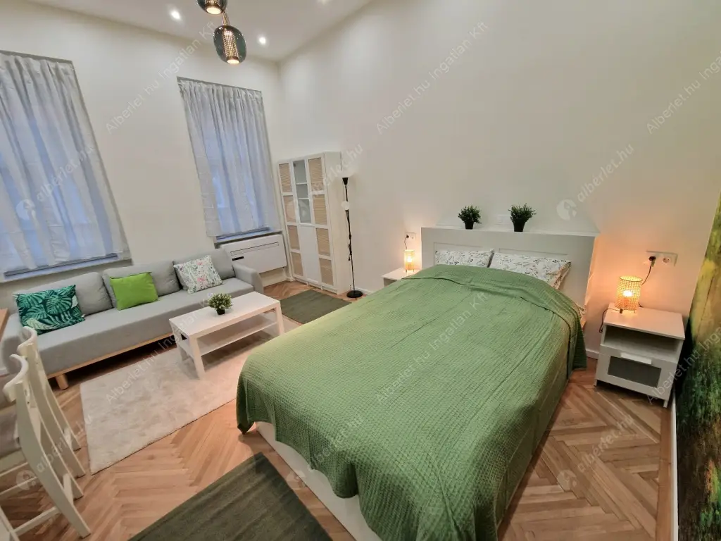 Kiadó albérlet 220000 Ft/hó áron: Budapest, VI. kerület  Bajza utca. Mérete: 28 nm, 1 szobás | Alberlet.hu - 6578411