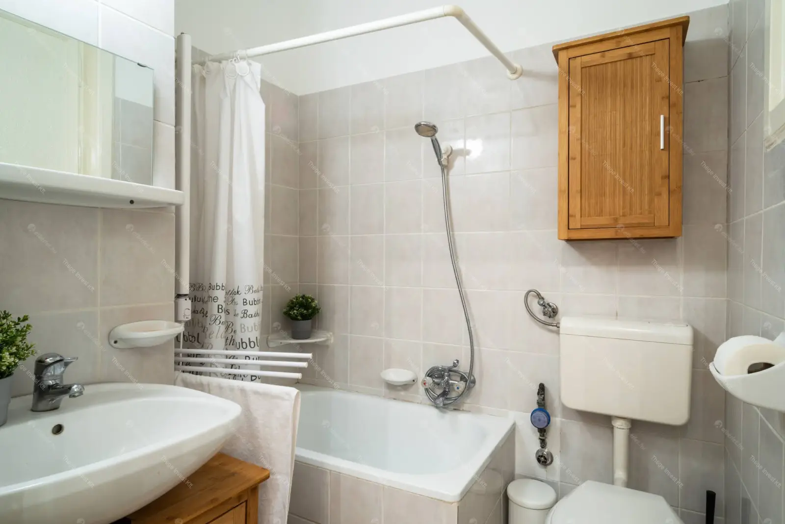 Kiadó albérlet 273000 Ft/hó áron: Budapest, VI. kerület  Bajza utca. Mérete: 57 nm, 2 szobás | Alberlet.hu - 6691850