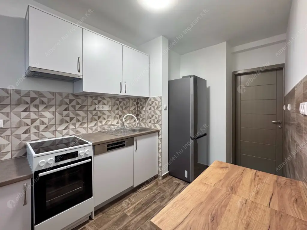 Kiadó albérlet 299000 Ft/hó áron: Budapest, VI. kerület  Bajza utca. Mérete: 75 nm, 3 szobás | Alberlet.hu - 6624529