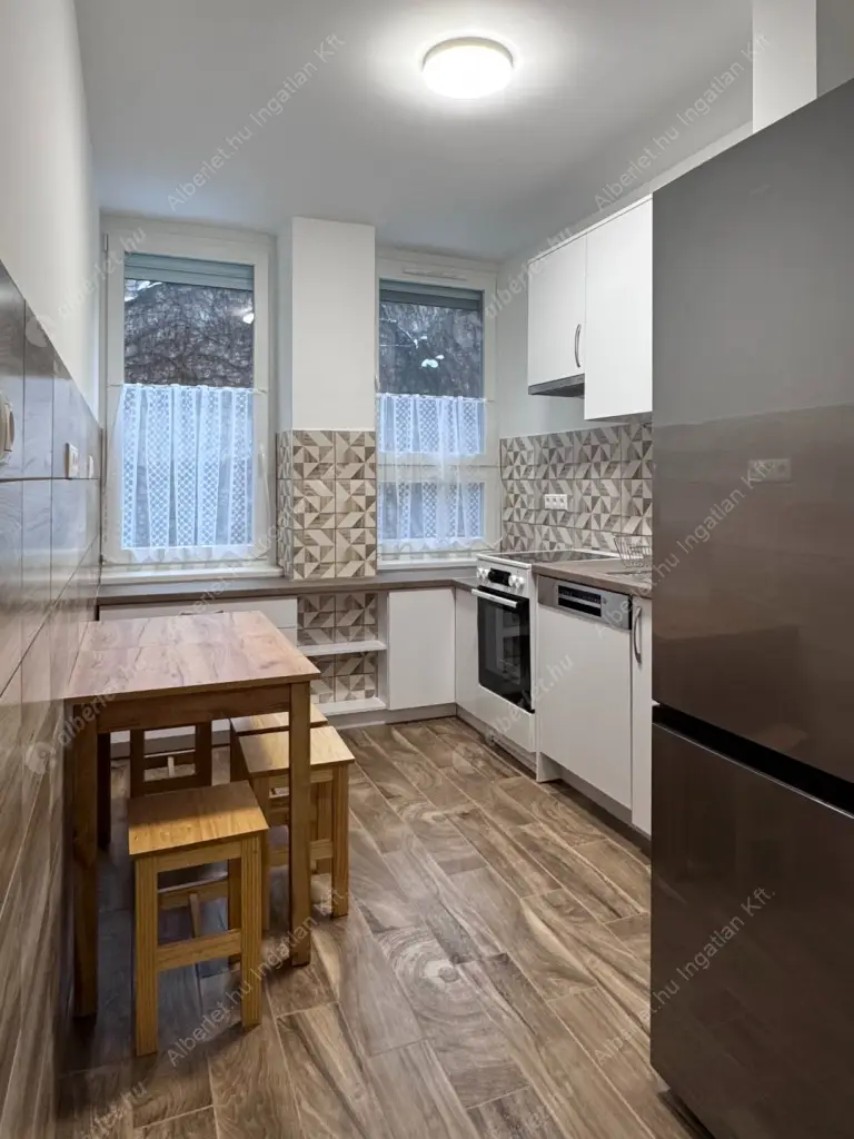 Kiadó albérlet 299000 Ft/hó áron: Budapest, VI. kerület  Bajza utca. Mérete: 75 nm, 3 szobás | Alberlet.hu - 6624530