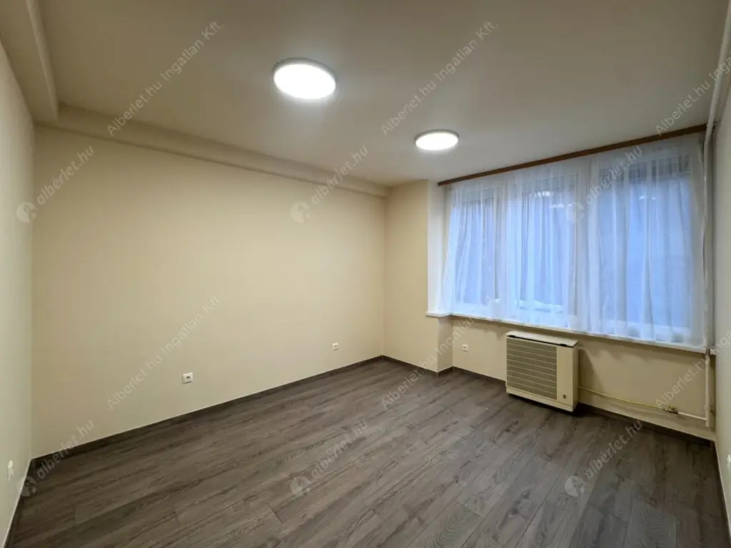 Kiadó albérlet 299000 Ft/hó áron: Budapest, VI. kerület  Bajza utca. Mérete: 75 nm, 3 szobás | Alberlet.hu - 6624535