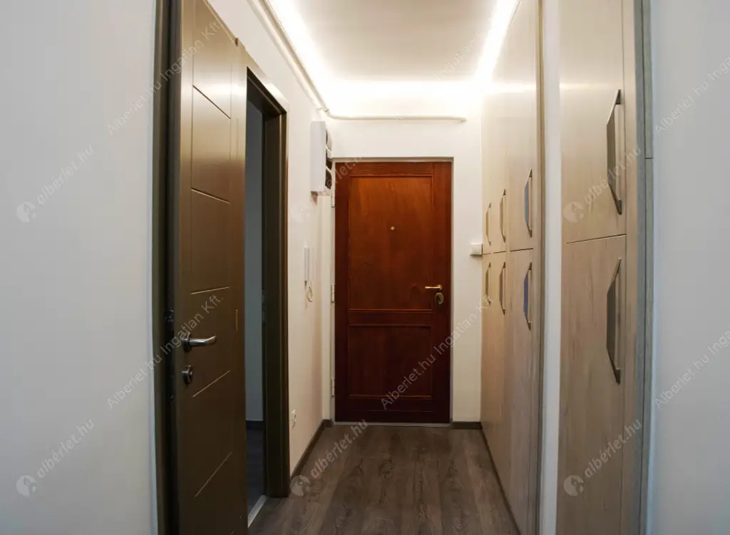 Kiadó albérlet 299000 Ft/hó áron: Budapest, VI. kerület  Bajza utca. Mérete: 75 nm, 3 szobás | Alberlet.hu - 6624544