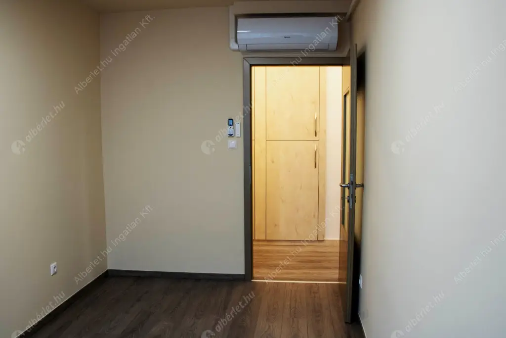 Kiadó albérlet 299000 Ft/hó áron: Budapest, VI. kerület  Bajza utca. Mérete: 75 nm, 3 szobás | Alberlet.hu - 6624546