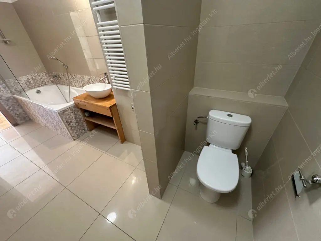 Kiadó albérlet 800000 Ft/hó áron: Budapest, VI. kerület  Benczúr utca. Mérete: 137 nm, 4 szobás | Alberlet.hu - 6574710