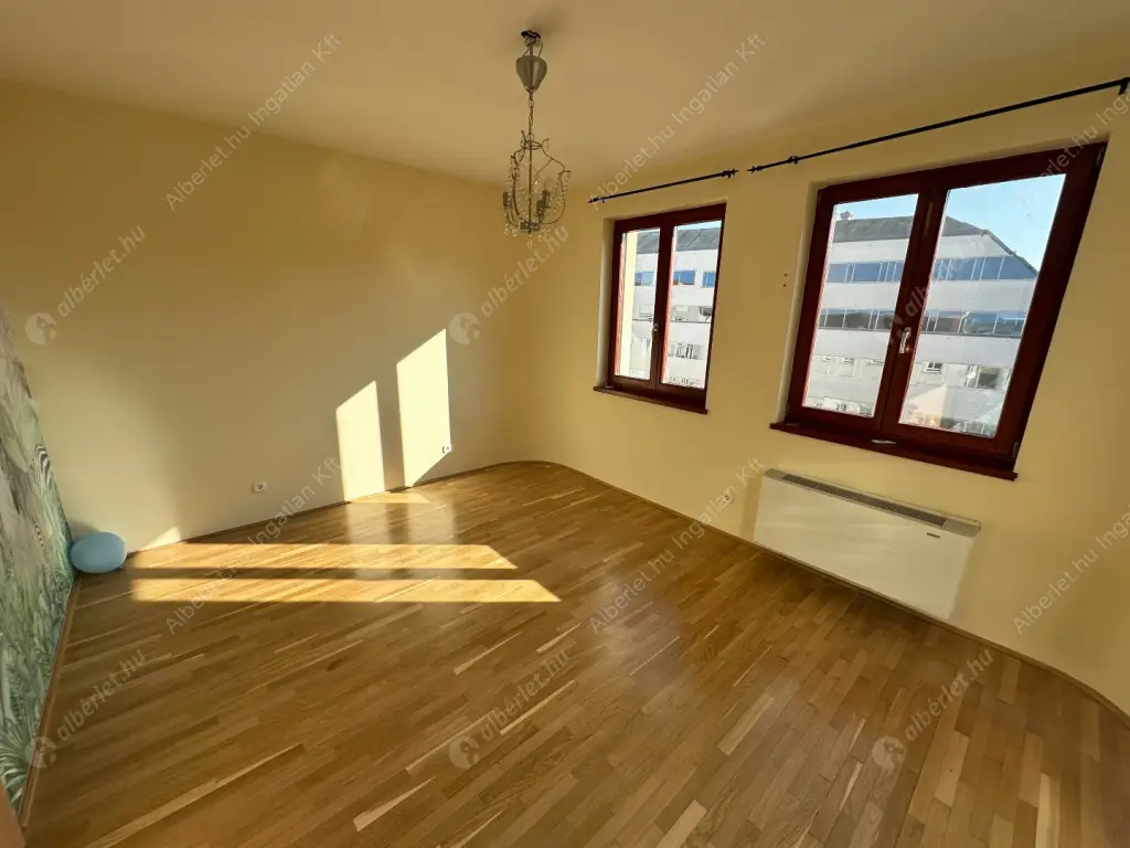 Kiadó albérlet 800000 Ft/hó áron: Budapest, VI. kerület  Benczúr utca. Mérete: 137 nm, 4 szobás | Alberlet.hu - 6574712