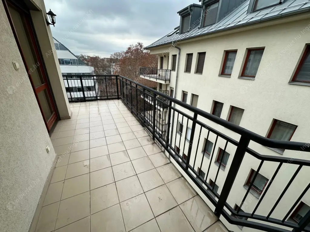 Kiadó albérlet 790000 Ft/hó áron: Budapest, VI. kerület  Benczúr utca. Mérete: 137 nm, 4 szobás | Alberlet.hu - 6591945