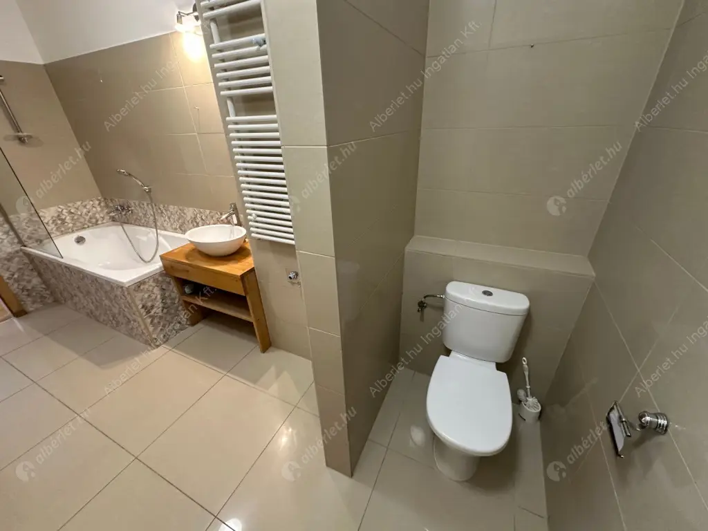 Kiadó albérlet 790000 Ft/hó áron: Budapest, VI. kerület  Benczúr utca. Mérete: 137 nm, 4 szobás | Alberlet.hu - 6591950