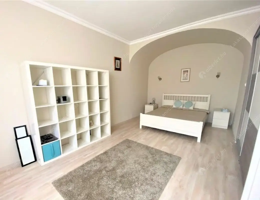 Kiadó albérlet 350000 Ft/hó áron: Budapest, VI. kerület  Benczúr utca. Mérete: 65 nm, 2 szobás | Alberlet.hu - 6335645