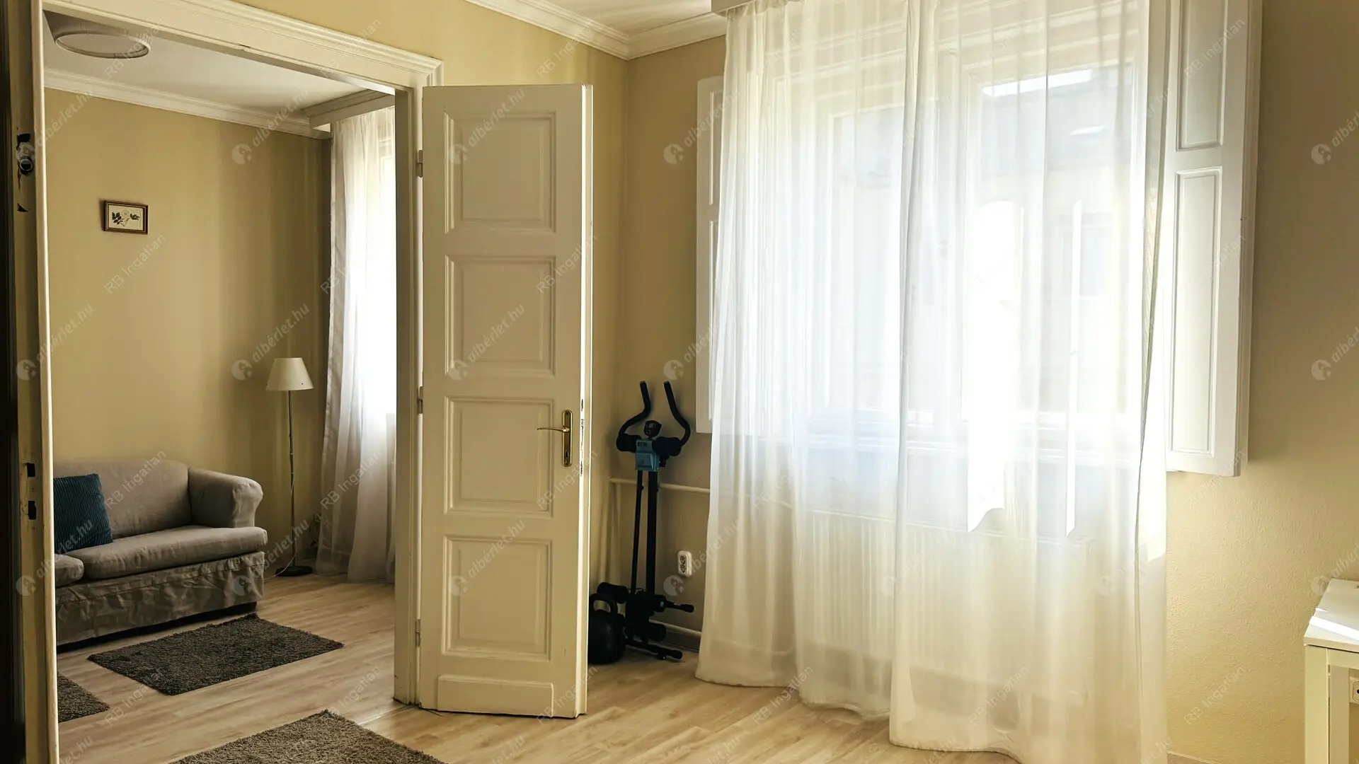 Kiadó albérlet 350000 Ft/hó áron: Budapest, VI. kerület  Benczúr utca. Mérete: 65 nm, 2 szobás | Alberlet.hu - 6516756