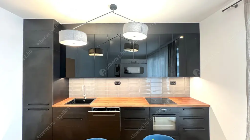 Kiadó albérlet 580000 Ft/hó áron: Budapest, VI. kerület  Benczúr utca. Mérete: 85 nm, 3 szobás | Alberlet.hu - 6629073