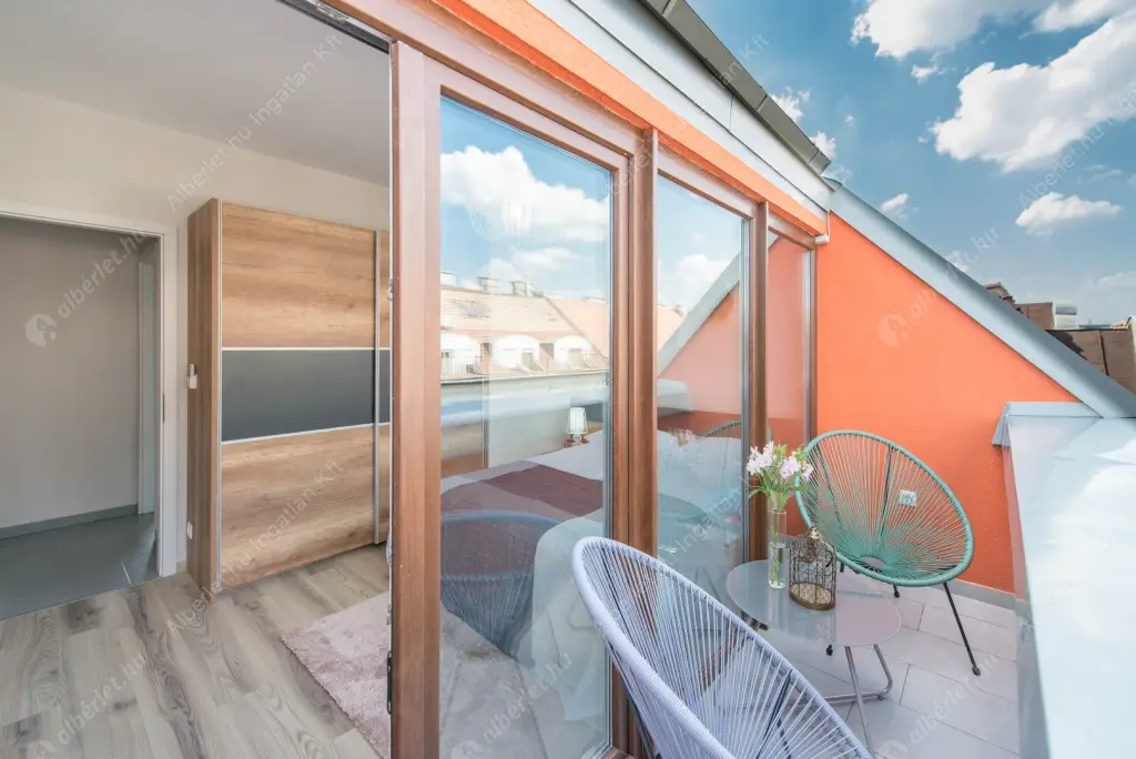 Kiadó albérlet 962000 Ft/hó áron: Budapest, VI. kerület  Csengery utca. Mérete: 104 nm, 5 szobás | Alberlet.hu - 6583185