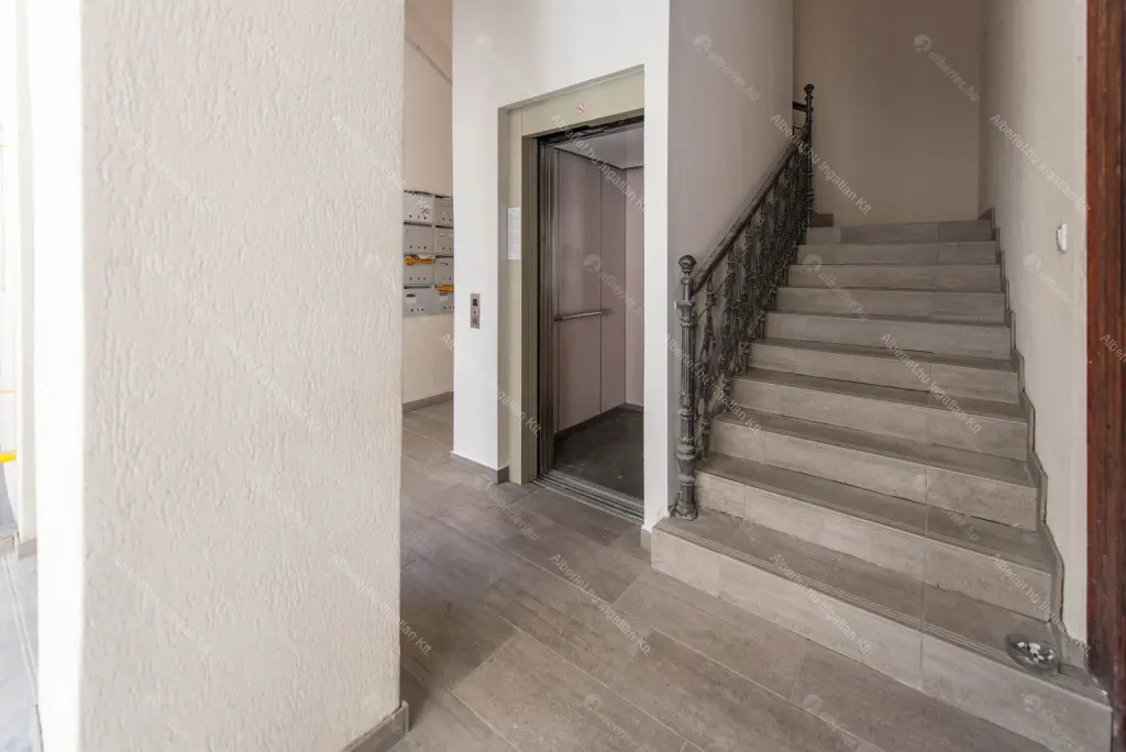 Kiadó albérlet 757000 Ft/hó áron: Budapest, VI. kerület  Csengery utca. Mérete: 104 nm, 5 szobás | Alberlet.hu - 6681756