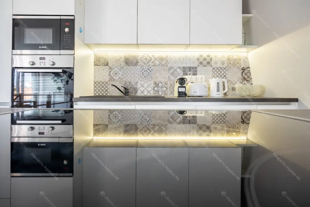 Kiadó albérlet 757000 Ft/hó áron: Budapest, VI. kerület  Csengery utca. Mérete: 104 nm, 5 szobás | Alberlet.hu - 6681765