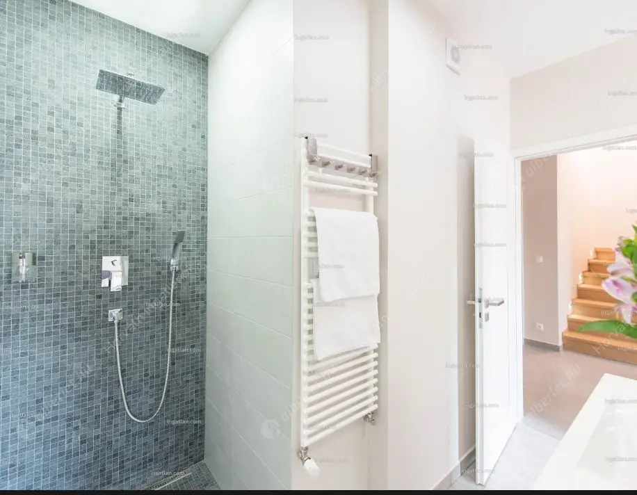 Kiadó albérlet 771000 Ft/hó áron: Budapest, VI. kerület  Csengery utca. Mérete: 104 nm, 3 szobás | Alberlet.hu - 6609088