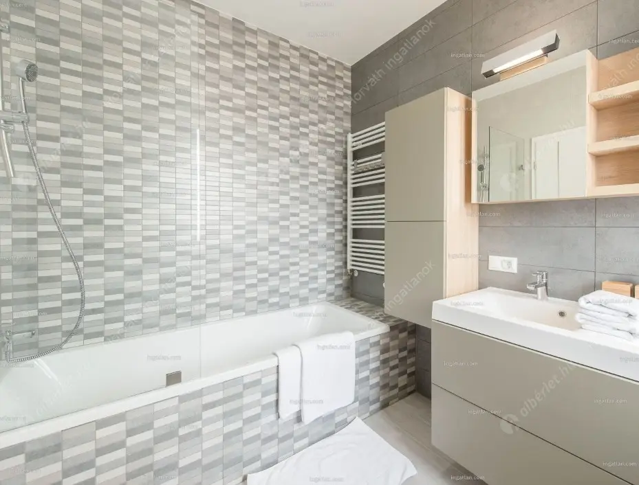 Kiadó albérlet 771000 Ft/hó áron: Budapest, VI. kerület  Csengery utca. Mérete: 104 nm, 3 szobás | Alberlet.hu - 6609091