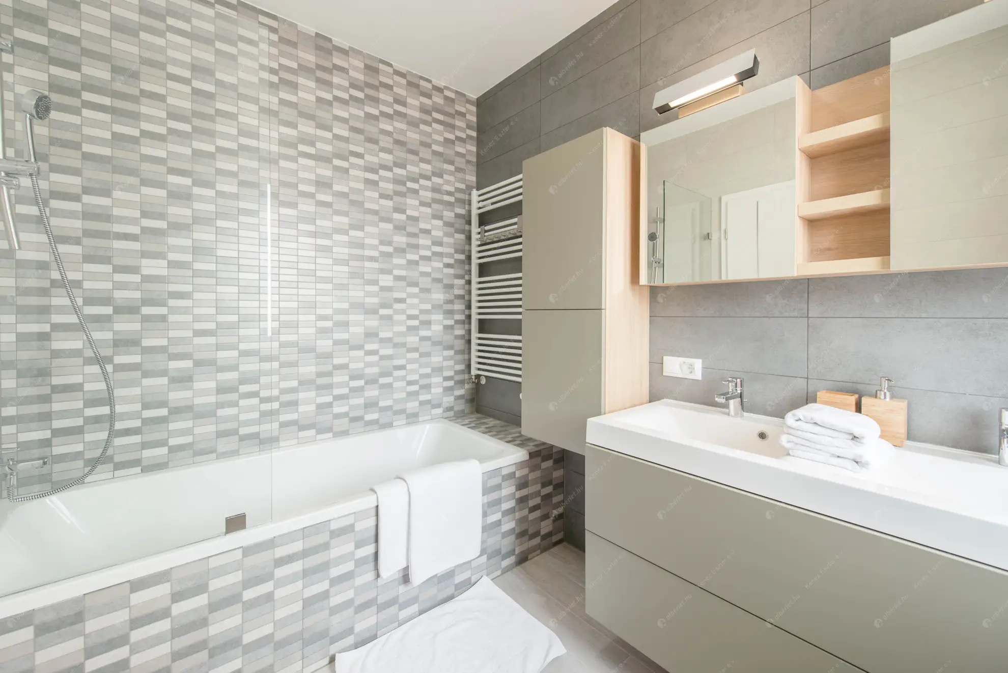 Kiadó albérlet 772000 Ft/hó áron: Budapest, VI. kerület  Csengery utca. Mérete: 105 nm, 5 szobás | Alberlet.hu - 6620528