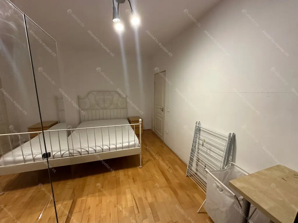 Kiadó albérlet 495000 Ft/hó áron: Budapest, VI. kerület  Csengery utca. Mérete: 105 nm, 4 szobás | Alberlet.hu - 6685106