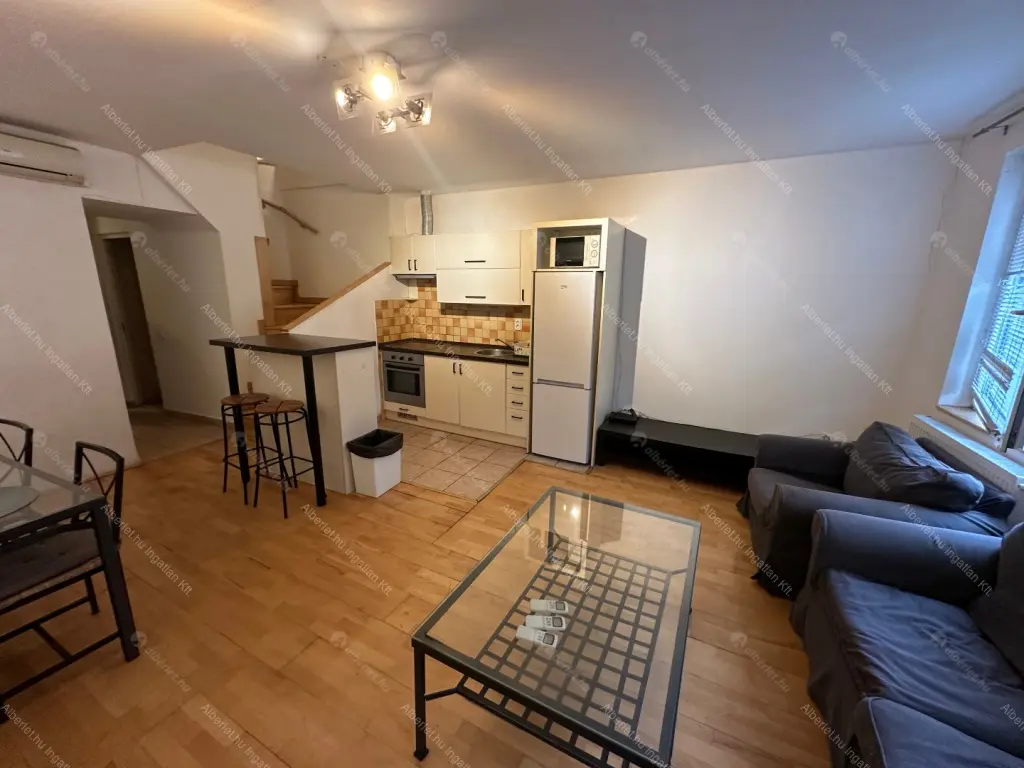 Kiadó albérlet 440000 Ft/hó áron: Budapest, VI. kerület  Csengery utca. Mérete: 105 nm, 4 szobás | Alberlet.hu - 6685503