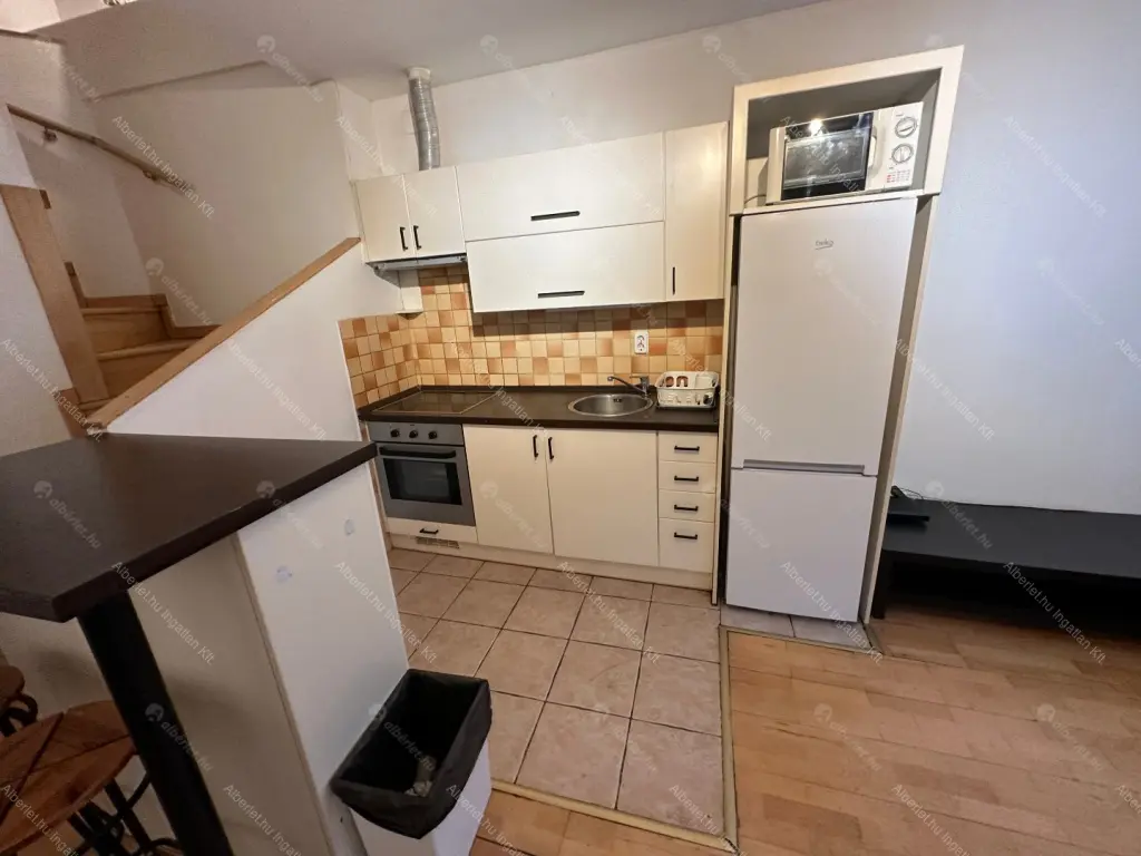 Kiadó albérlet 440000 Ft/hó áron: Budapest, VI. kerület  Csengery utca. Mérete: 105 nm, 4 szobás | Alberlet.hu - 6685505