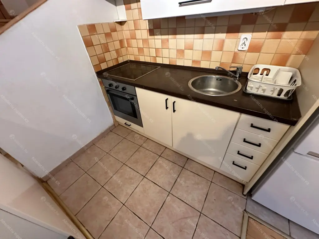 Kiadó albérlet 440000 Ft/hó áron: Budapest, VI. kerület  Csengery utca. Mérete: 105 nm, 4 szobás | Alberlet.hu - 6685506