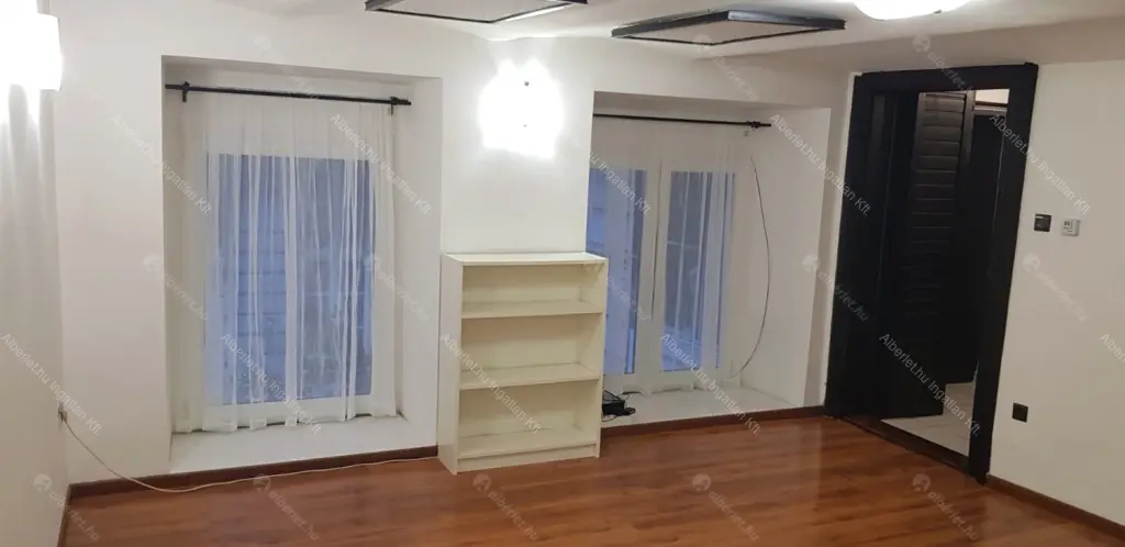 Kiadó albérlet 220000 Ft/hó áron: Budapest, VI. kerület  Csengery utca. Mérete: 35 nm, 1 szobás | Alberlet.hu - 6709394