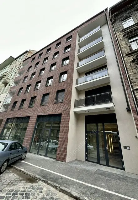 Kiadó albérlet 360000 Ft/hó áron: Budapest, VI. kerület  Csengery utca. Mérete: 42 nm, 2 szobás | Alberlet.hu - 6595637