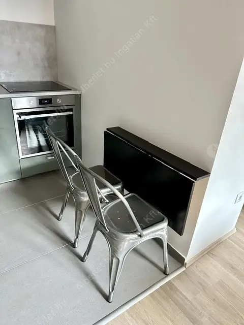 Kiadó albérlet 360000 Ft/hó áron: Budapest, VI. kerület  Csengery utca. Mérete: 42 nm, 2 szobás | Alberlet.hu - 6596486