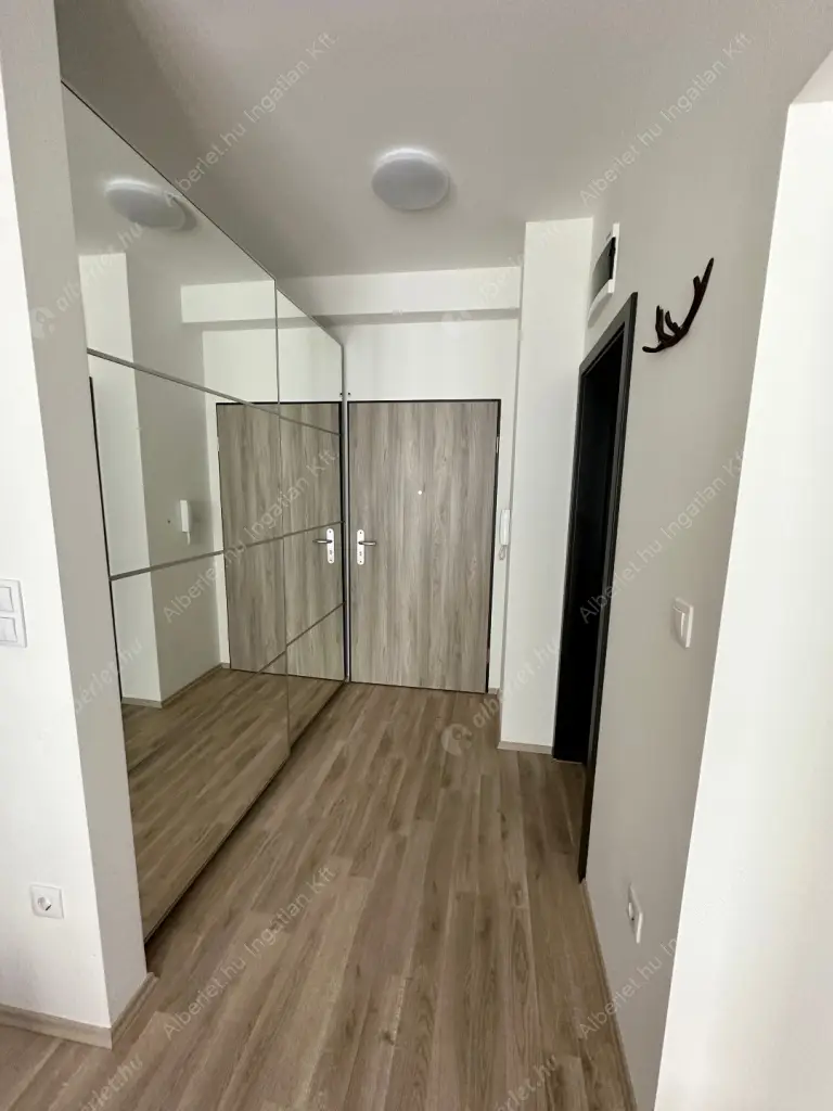 Kiadó albérlet 350000 Ft/hó áron: Budapest, VI. kerület  Csengery utca. Mérete: 42 nm, 2 szobás | Alberlet.hu - 6631638
