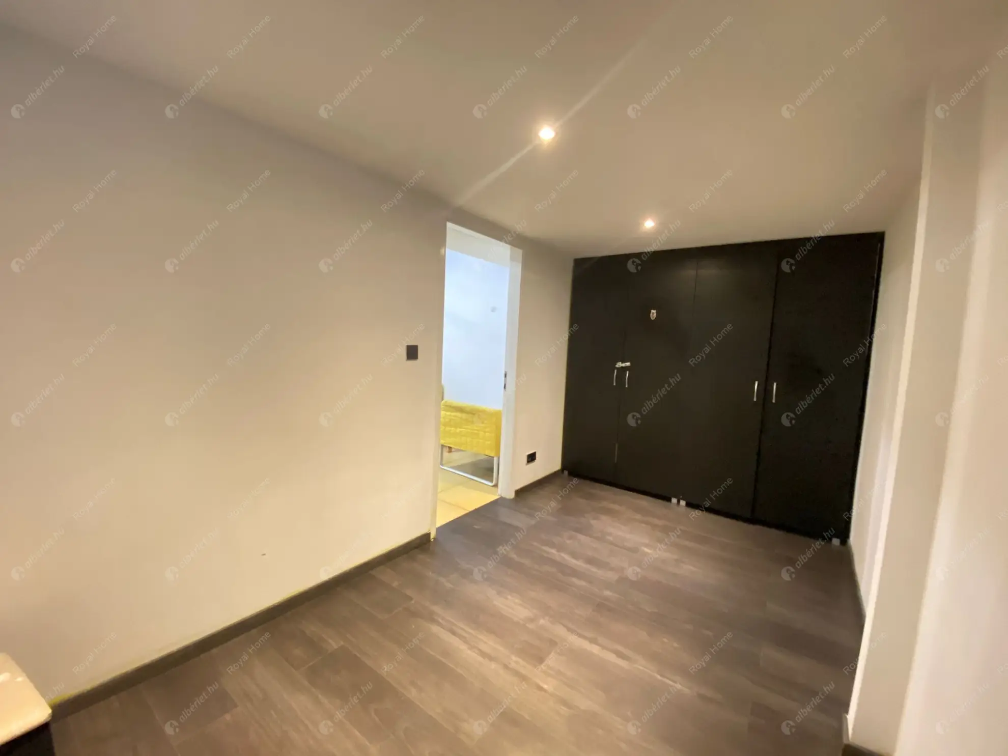 Kiadó albérlet 280000 Ft/hó áron: Budapest, VI. kerület  Csengery utca. Mérete: 50 nm, 3 szobás | Alberlet.hu - 6569903