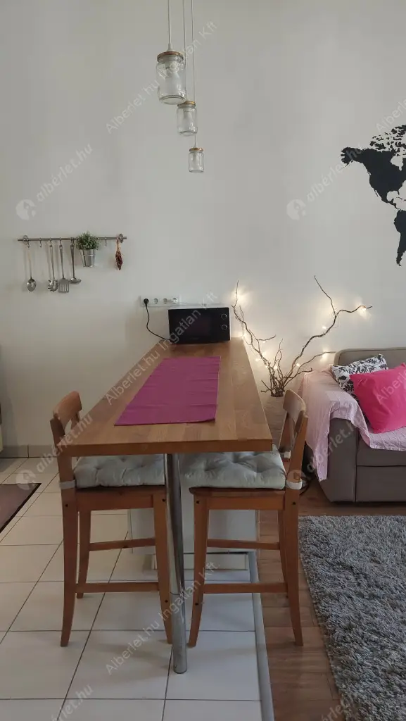 Kiadó albérlet 279000 Ft/hó áron: Budapest, VI. kerület  Csengery utca. Mérete: 58 nm, 2 szobás | Alberlet.hu - 6618937