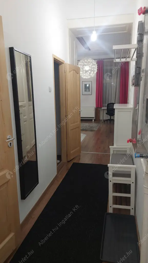 Kiadó albérlet 279000 Ft/hó áron: Budapest, VI. kerület  Csengery utca. Mérete: 58 nm, 2 szobás | Alberlet.hu - 6618941