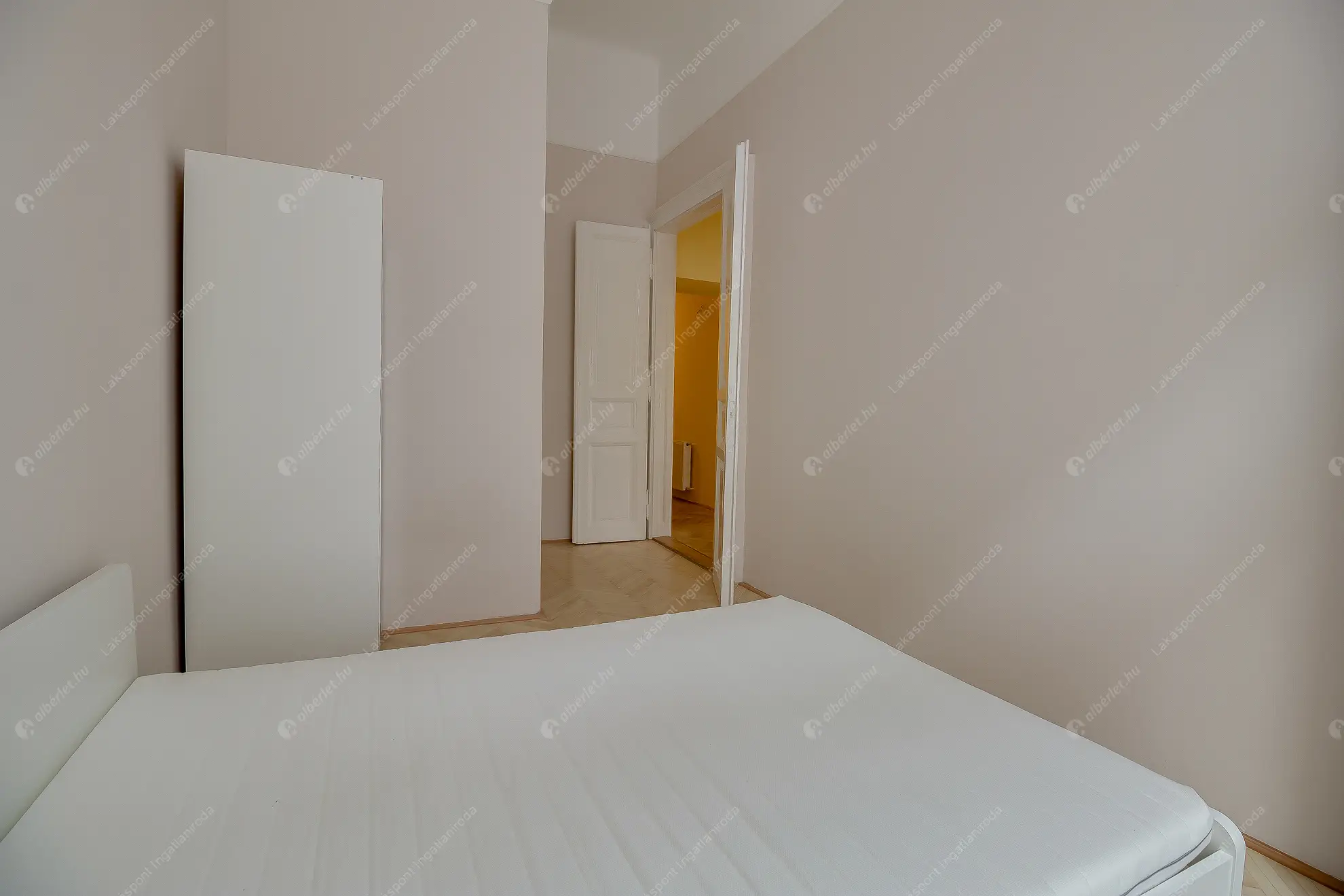 Kiadó albérlet 420000 Ft/hó áron: Budapest, VI. kerület  Csengery utca. Mérete: 97 nm, 4 szobás | Alberlet.hu - 6638063