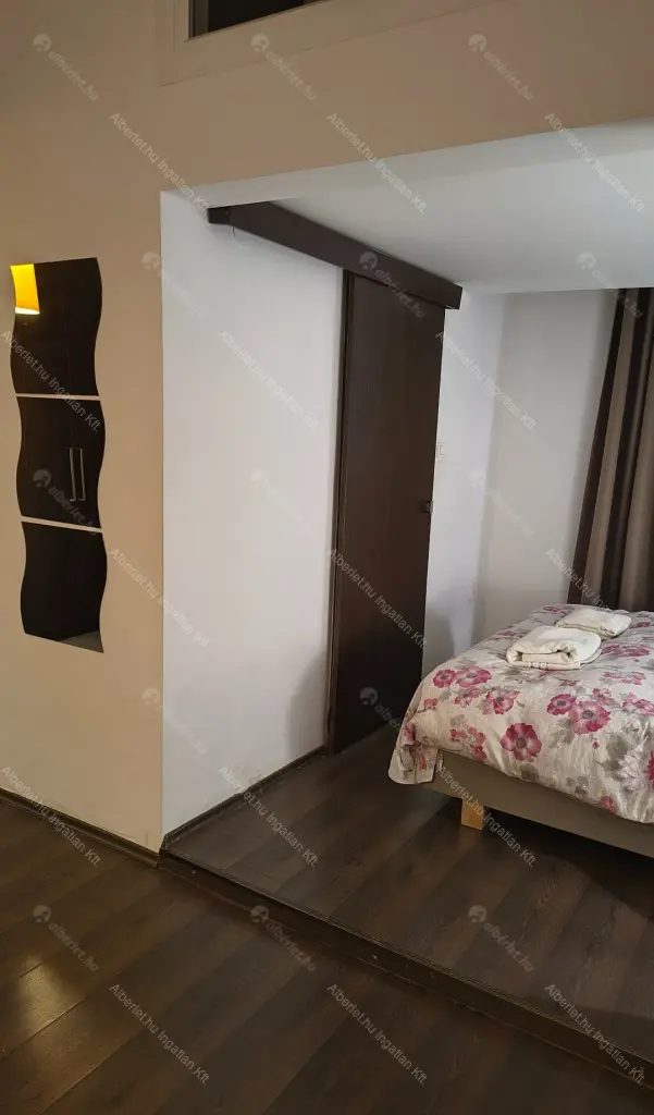 Kiadó albérlet 280000 Ft/hó áron: Budapest, VI. kerület  Dalszínház utca. Mérete: 33 nm, 1 szobás | Alberlet.hu - 6649463