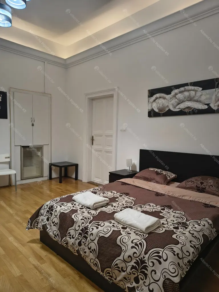 Kiadó albérlet 470000 Ft/hó áron: Budapest, VI. kerület  Dalszínház utca. Mérete: 95 nm, 3 szobás | Alberlet.hu - 6652465