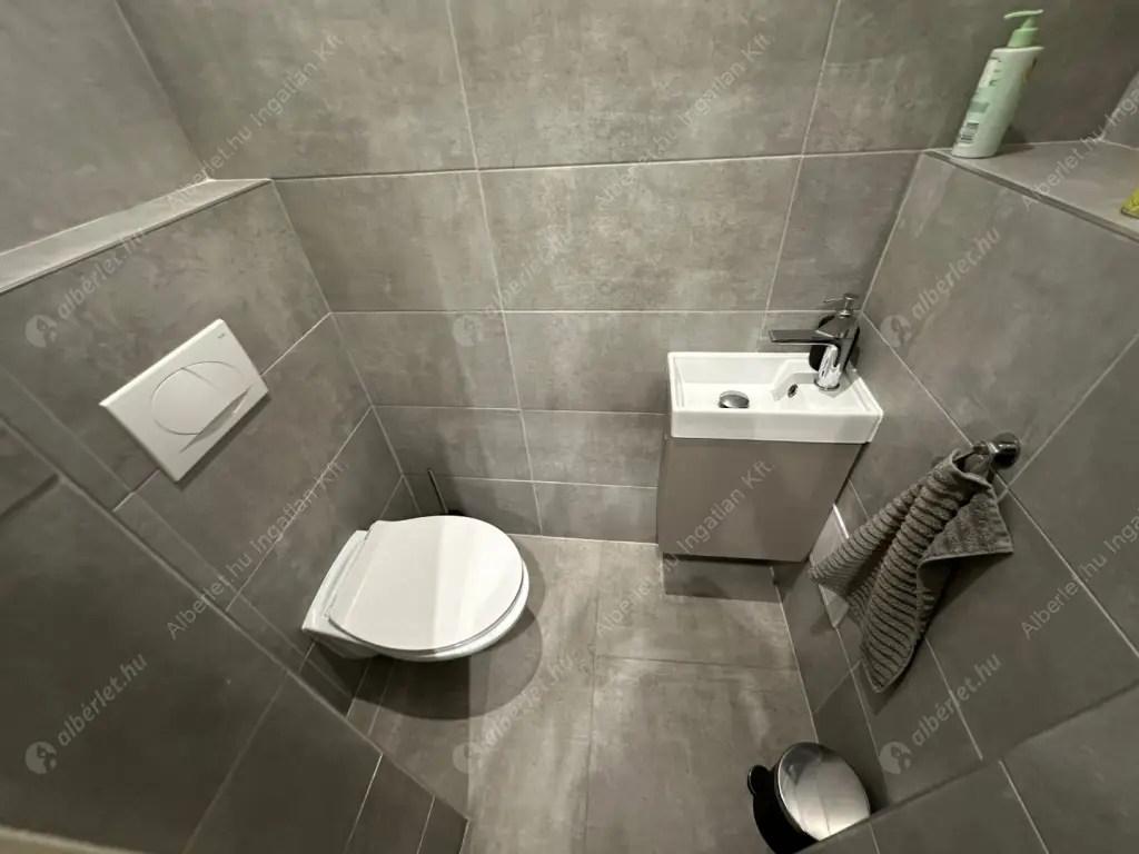 Kiadó albérlet 540000 Ft/hó áron: Budapest, VI. kerület  Dessewffy utca. Mérete: 101 nm, 4 szobás | Alberlet.hu - 6618512