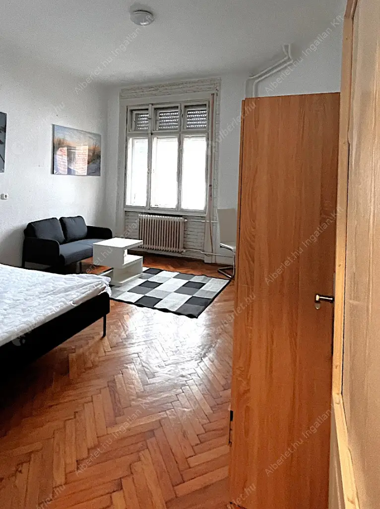 Kiadó albérlet 189000 Ft/hó áron: Budapest, VI. kerület  Dessewffy utca. Mérete: 25 nm, 1 szobás | Alberlet.hu - 6626416